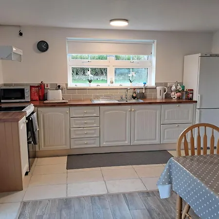 Burren Snug Apartment Shanvally (Clare)